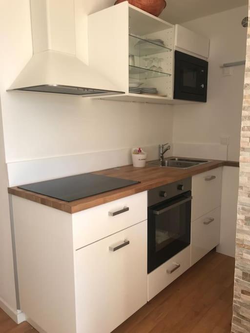 Sanary Charmant Appartement Bord De Mer Екстериор снимка