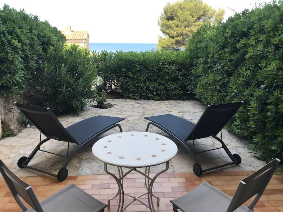 Sanary Charmant Appartement Bord De Mer Екстериор снимка